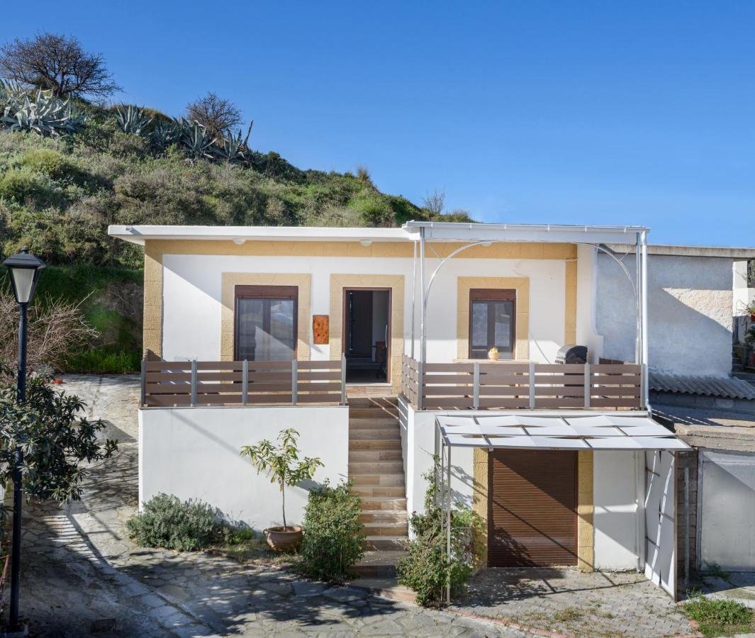 Villa Crypty Soroni Exterior foto